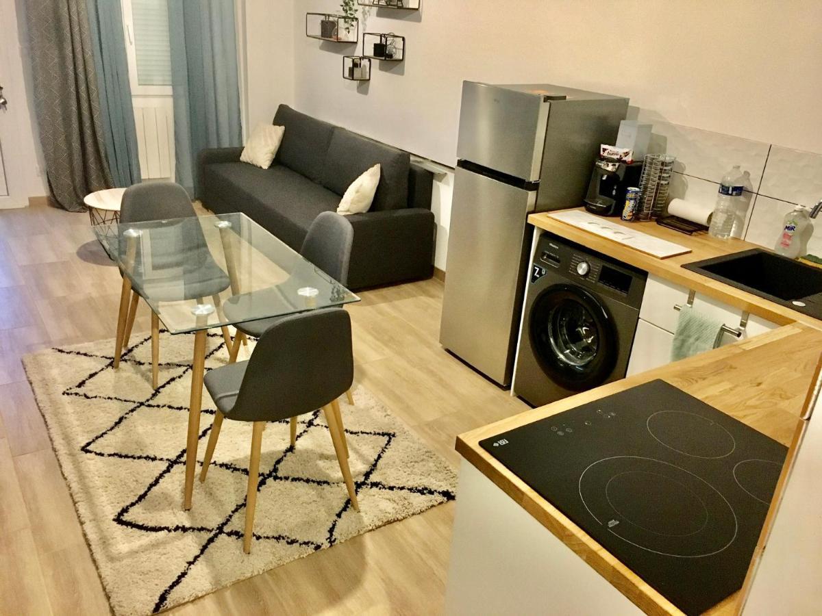 Boot House Apartment Монрежо Екстериор снимка